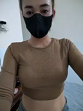 Snapshot of __LuLLu__ chatting on September 9, 2025, 7:07 am   LuLLu   online show from September 9, 2025, 7:07 am