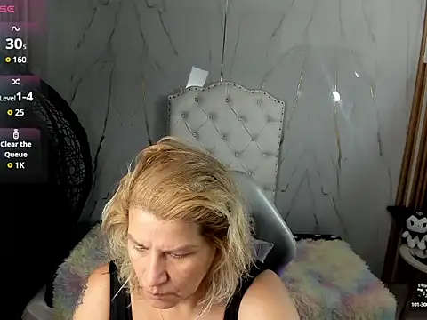 Juanitarubia online show from September 13, 2025, 5:13 pm