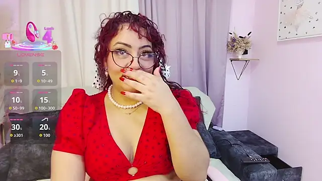 Snapshot of DaniniAnderson chatting on November 6, 2025, 4:27 am DaniniAnderson online show from November 6, 2025, 4:27 am