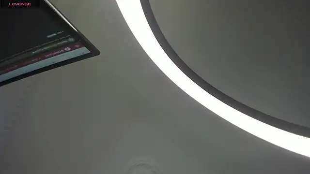 Snapshot of Zahra_milks chatting on February 19, 2026, 2:03 pm Zahra milks online show from February 19, 2026, 2:03 pm