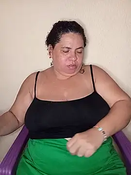 Snapshot of Ravena2290 chatting on November 11, 2025, 3:34 am Ravena2290 online show from November 11, 2025, 3:34 am