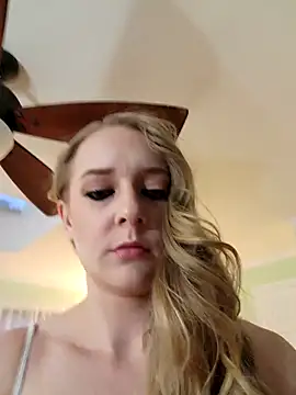  Karizma  online show from December 3, 2025, 12:04 pm