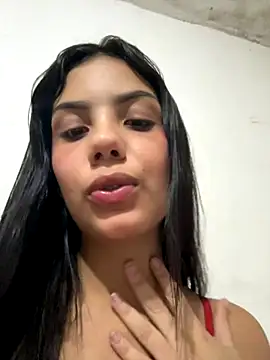 aline2007 online show from November 17, 2025, 3:10 am