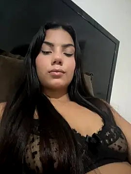 aline2007 online show from October 19, 2025, 4:15 am