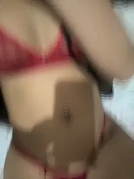 aline2007 online show from October 24, 2025, 7:40 am