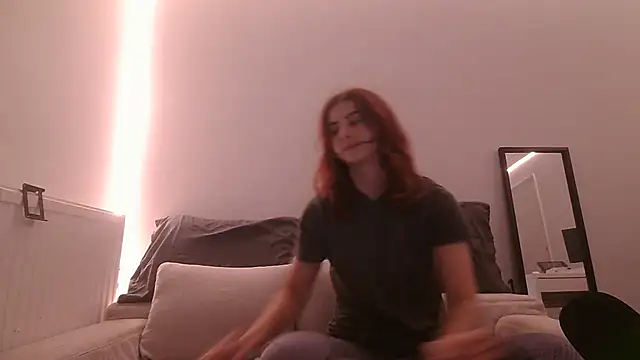 lexi-may online show from October 4, 2025, 11:50 pm