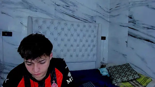 Ari and Storm online show from January 31, 2026, 11:36 pm