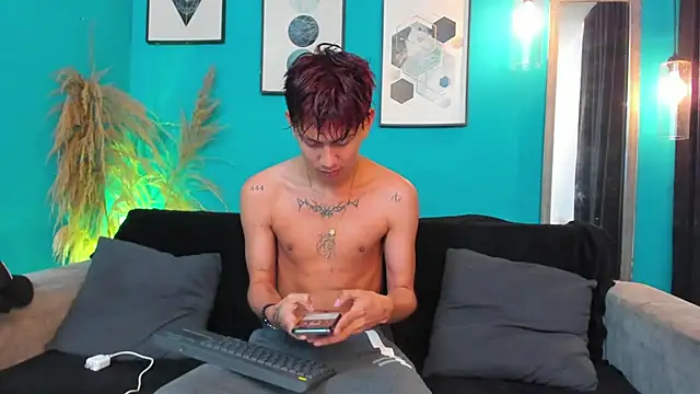 Snapshot of Marcus_and_Tony chatting on January 6, 2026, 3:21 am Marcus and Tony online show from January 6, 2026, 3:21 am