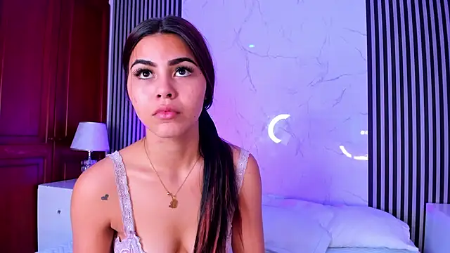 Snapshot of KimberlyLoren chatting on October 11, 2025, 9:16 pm KimberlyLoren online show from October 11, 2025, 9:16 pm