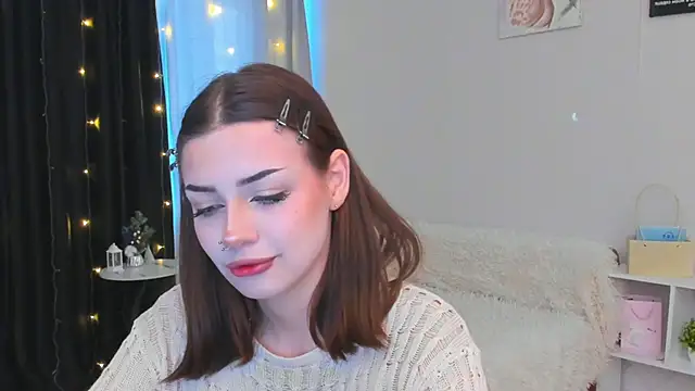 PurrrBerry online show from January 15, 2026, 5:11 am