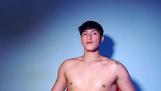 rowanbigboy23 online show from April 11, 2026, 2:19 am