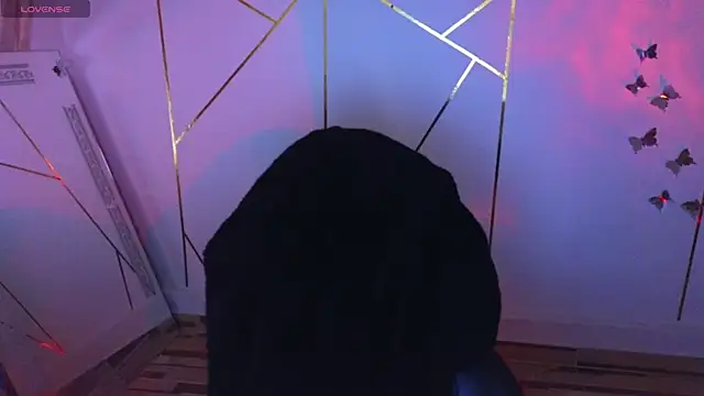 Hollyxx  online show from November 20, 2025, 12:33 am