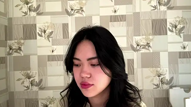 MIMIMary online show from September 30, 2025, 3:23 am