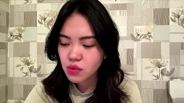 MIMIMary online show from October 1, 2025, 3:11 am