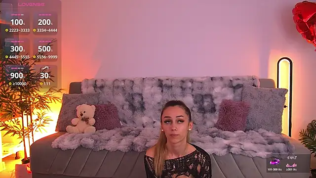 AmyKent  online show from June 13, 2026, 2:26 pm