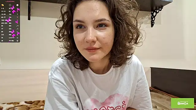 Snapshot of lady_linaa chatting on September 12, 2025, 4:07 pm lady linaa online show from September 12, 2025, 4:07 pm