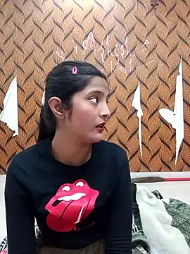 romantic couple1 online show from February 25, 2026, 2:01 am