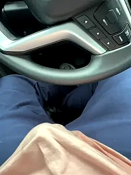 Snapshot of camboys_poyraz chatting on October 7, 2025, 11:44 am camboys poyraz online show from October 7, 2025, 11:44 am