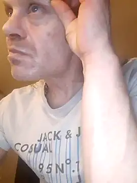 Snapshot of Kuba_Gd chatting on February 8, 2025, 2:15 am Kuba Gd online show from February 8, 2025, 2:15 am