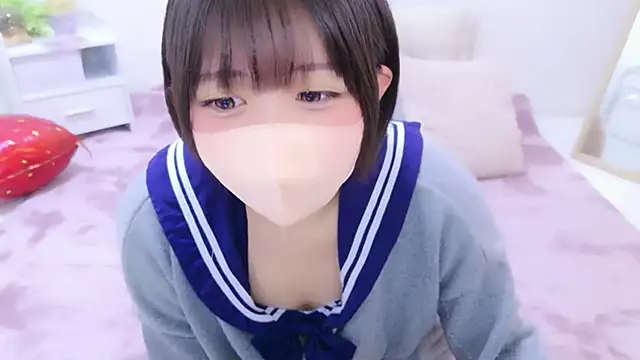 Hinata Sun online show from May 24, 2026, 11:21 am