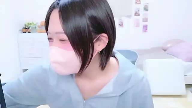 Hinata Sun online show from March 26, 2026, 9:24 pm