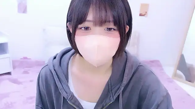 Hinata Sun online show from May 26, 2026, 11:30 am