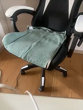 bananasex204 online show from February 14, 2026, 10:26 am