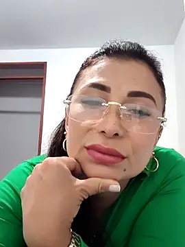 mia mancinii online show from March 28, 2026, 4:24 am