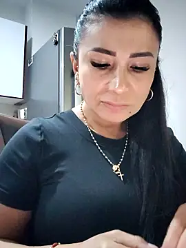 mia mancinii online show from June 11, 2026, 12:32 am