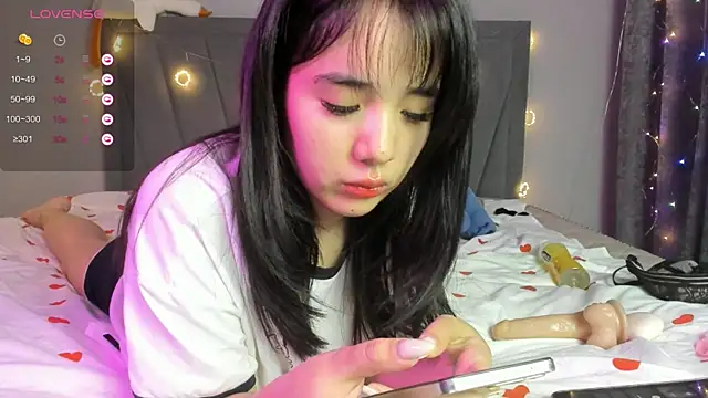 Snapshot of qimiiqo chatting on April 2, 2026, 5:08 pm qimiiqo online show from April 2, 2026, 5:08 pm