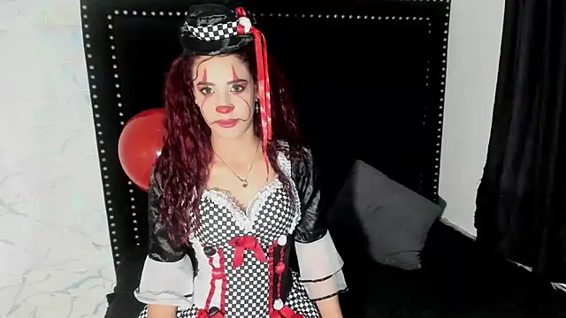 Alisha Evans Rs online show from October 19, 2025, 4:26 am