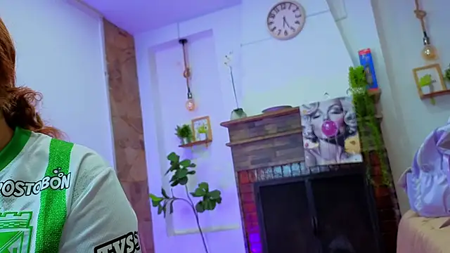 Celeste1s online show from February 21, 2026, 1:57 pm