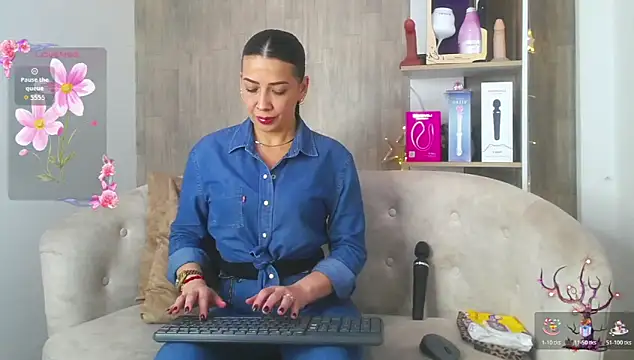 cortney tayler online show from November 27, 2025, 7:47 pm