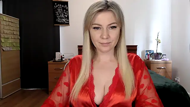 ParadiseAlina online show from April 15, 2026, 1:37 pm