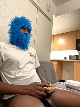 hungdrew9 online show from November 22, 2025, 6:18 pm