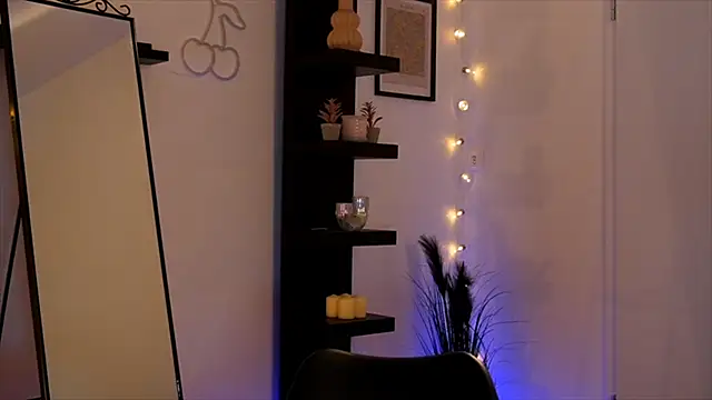 Snapshot of Naomii20__ chatting on November 19, 2025, 8:09 pm Naomii20 online show from November 19, 2025, 8:09 pm