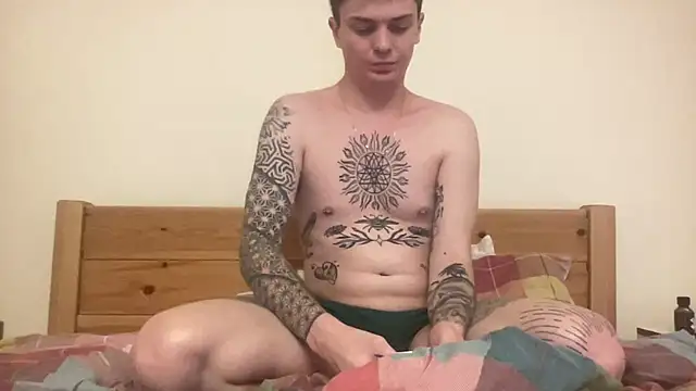 crilev30 online show from February 14, 2026, 10:10 pm