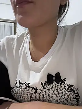 delibiri11 online show from February 5, 2026, 10:38 pm