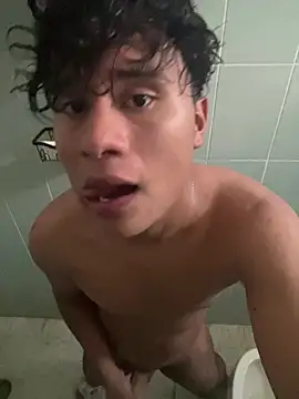 VRGUD0N19cm online show from April 5, 2026, 10:49 pm