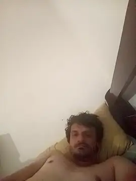 PleasingDavid1993 online show from October 16, 2025, 10:40 pm