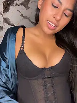 BrunetteBliss69 online show from February 26, 2026, 2:44 am