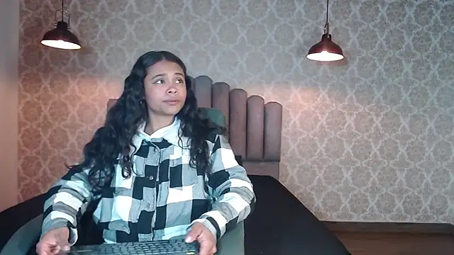 Kristall 06 online show from October 6, 2025, 5:52 am