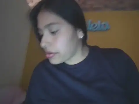 Snapshot of zairabreze chatting on April 28, 2026, 8:13 pm zairabreze online show from April 28, 2026, 8:13 pm