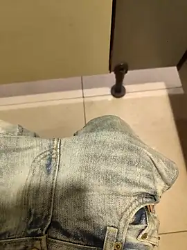 biswasb900 online show from October 1, 2025, 11:41 pm