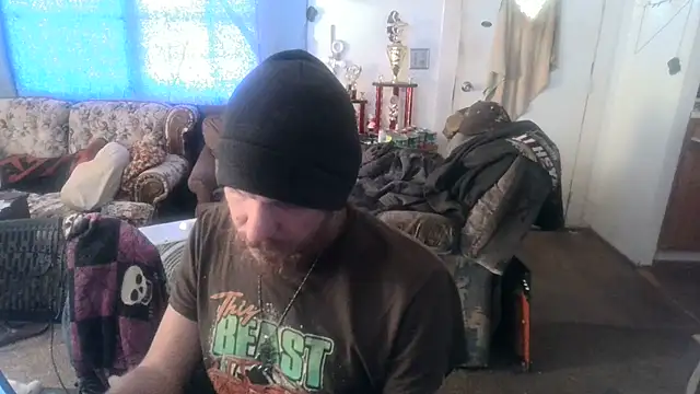 Snapshot of Poundtown1226 chatting on September 10, 2025, 2:16 pm Poundtown1226 online show from September 10, 2025, 2:16 pm