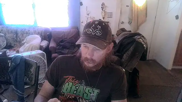 Snapshot of Poundtown1226 chatting on September 16, 2025, 7:26 pm Poundtown1226 online show from September 16, 2025, 7:26 pm