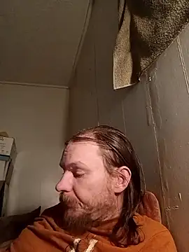 Poundtown1226 online show from February 11, 2026, 10:37 am