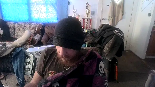 Snapshot of Poundtown1226 chatting on September 12, 2025, 2:50 pm Poundtown1226 online show from September 12, 2025, 2:50 pm