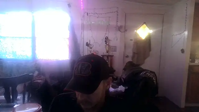 Snapshot of Poundtown1226 chatting on January 5, 2026, 9:07 pm Poundtown1226 online show from January 5, 2026, 9:07 pm