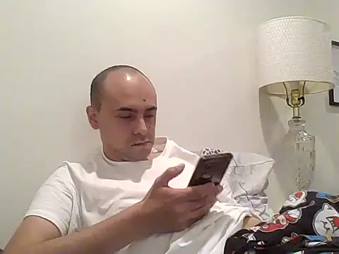 Snapshot of calientescitasoficial chatting on November 29, 2025, 3:06 am calientescitasoficial online show from November 29, 2025, 3:06 am